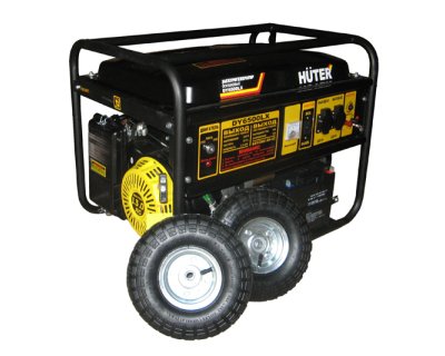 Бензиновый генератор Huter DY6500LX с колёсами и аккумулятором
